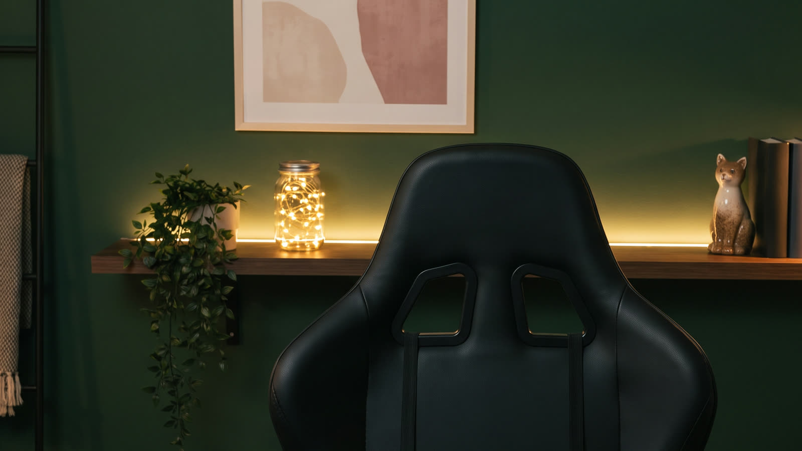 The room Kaori Pepper records from